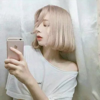 鲁姬哈蒂 海报
